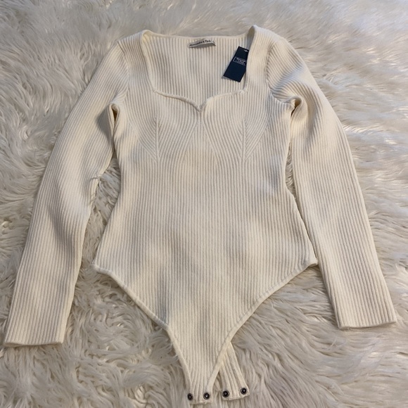 Abercrombie & Fitch Body Suit size L brand new with tag long sleeve & beautiful - Picture 12 of 12